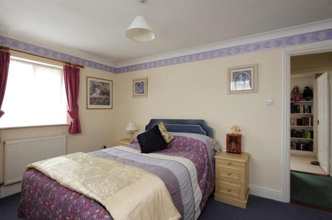 bed 1.jpg