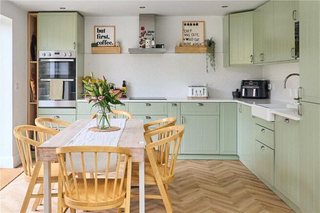 4 bed End of Terrace for sale Image 8