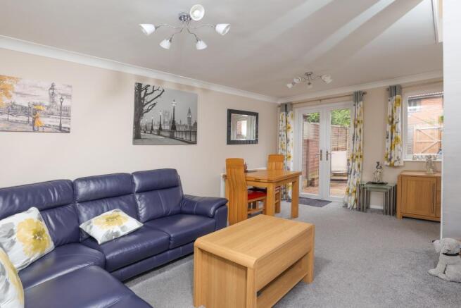 Lounge/Dining Room