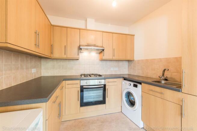 Flat 1, 242A High Street-2.jpg
