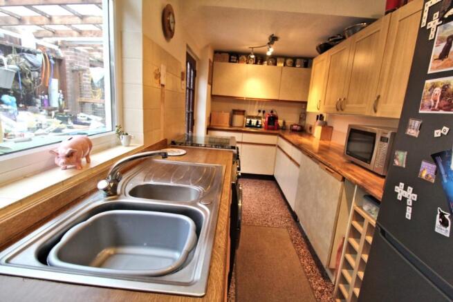 KITCHEN VIEW 1