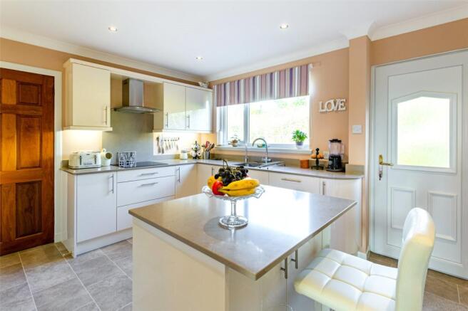 Breakfasting Kitchen