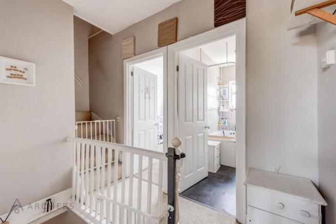 3 bed Terraced for sale Image 7