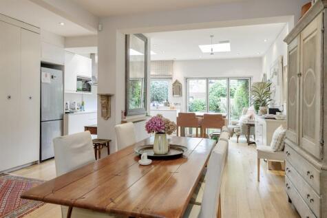 Dalgarno Gardens, London, W10