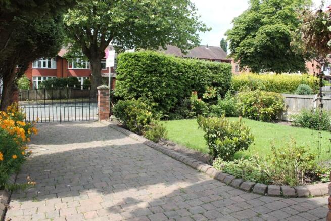 Garden at Front