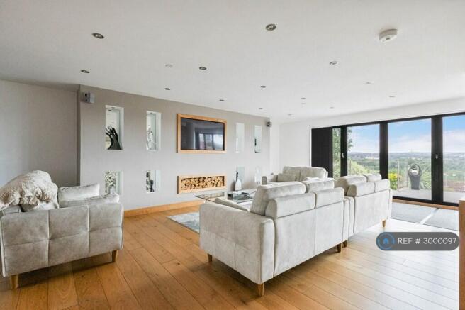 6 bed Detached to rent Image 11