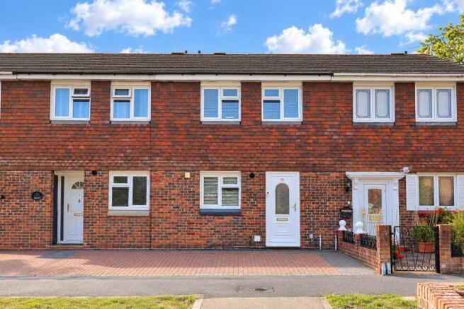 2-bed terraced on Hitchin Close, Romford, Essex, RM3, £375,000