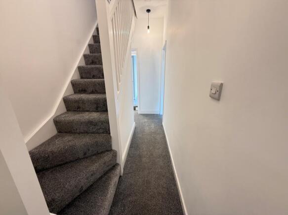 3 bed Terraced to rent Image 7