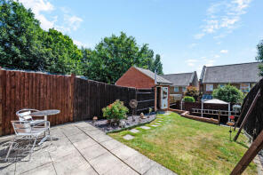 32, Elizabeth Fry Place, London SE18 4LA