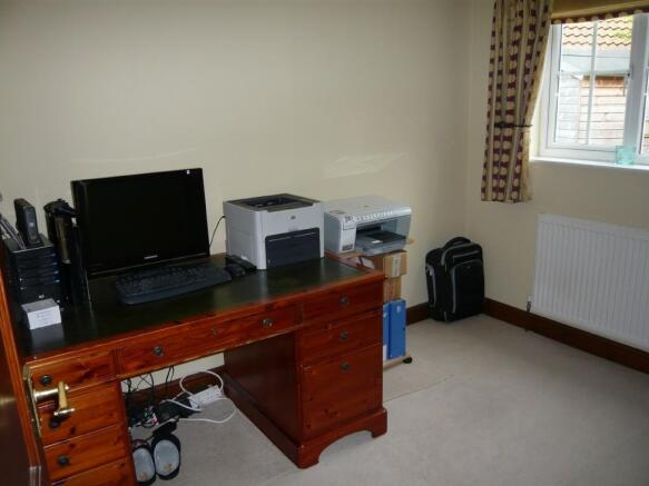 Study/5th Bedroom