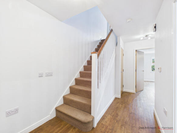 3 bed Terraced for sale Image 4