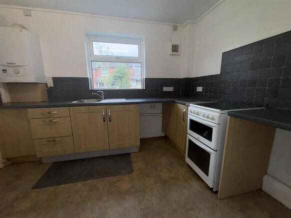 2 bed Apartment for sale Image 6