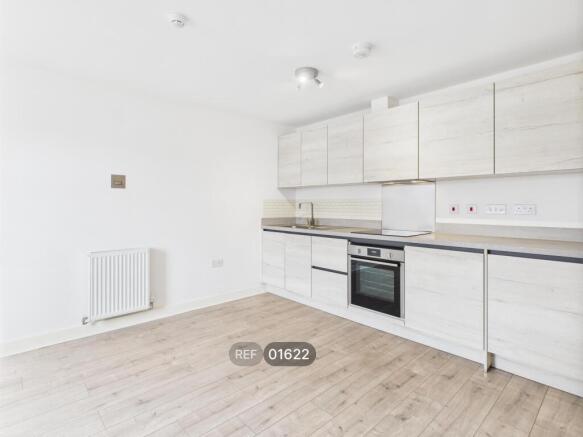 2 bed Terraced to rent Image 10