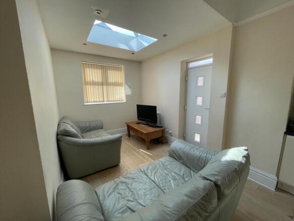 lounge.summer2021.JPG