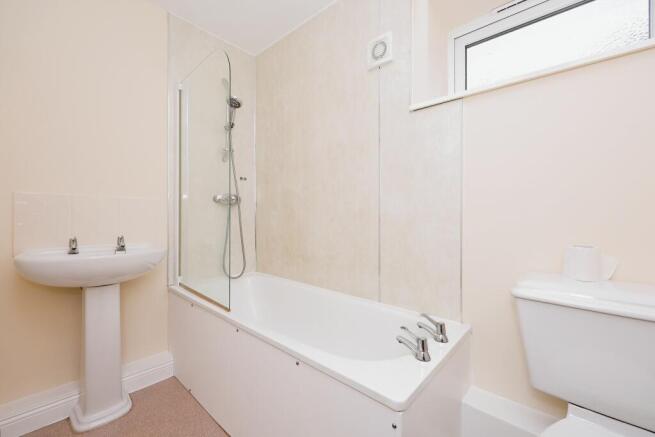 En-Suite Bathroom