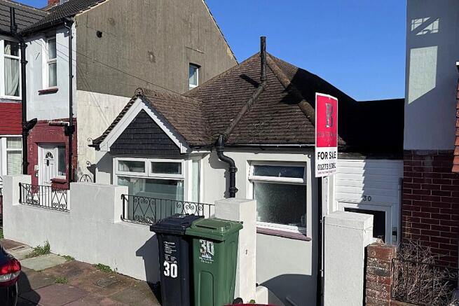 3-bed detached on Stanmer Park Road, BN1, £415,000