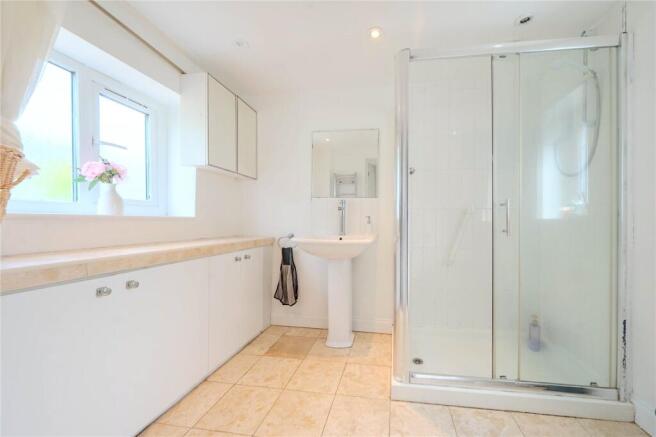 3 bed Bungalow for sale Image 7