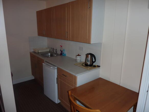 Annex kitchenette