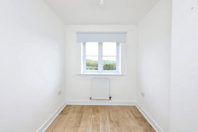 3 bed Semi-Detached for sale Image 12