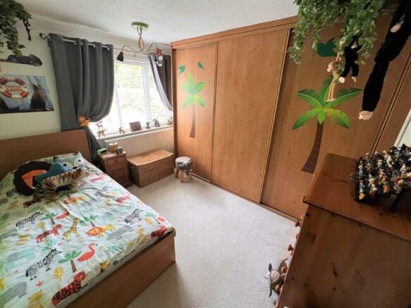 bed 2 (2).jpg