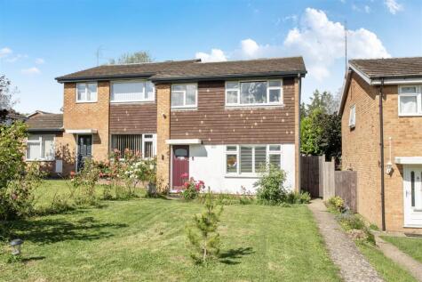 Romney Walk, Bedford