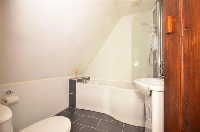En-Suite Bathroom