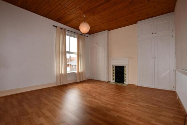 2 bed Terraced for sale Image 4