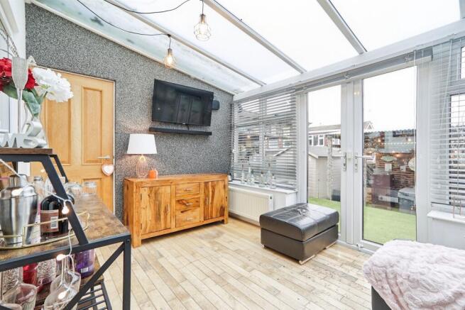 3 bed Semi-Detached for sale Image 7