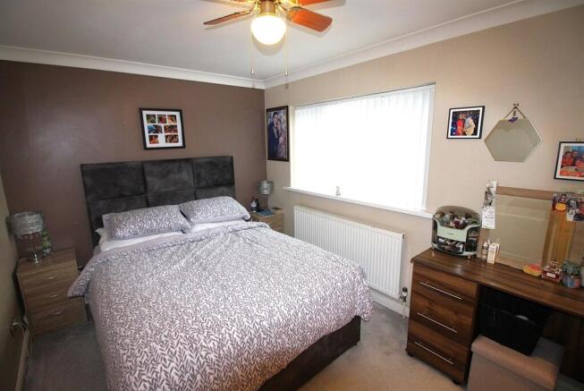 4 bed Detached to rent Image 9