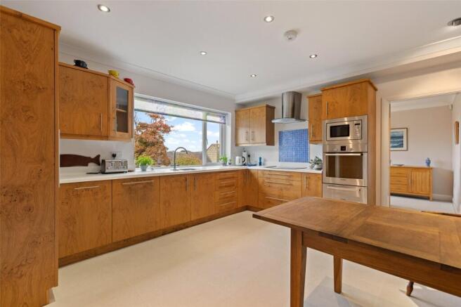 3 bed Detached for sale Image 7