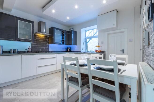 Kitchen/Dining