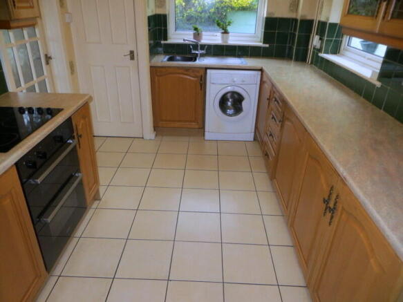 7 Trem Y Cwrt, Stepaside, Mochdre, Newtown, Powys, SY16 4JH. photo 4