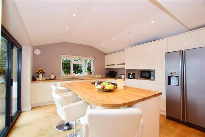 Kitchen/Dining Area