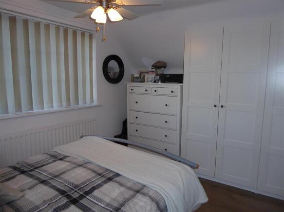BEDROOM 2