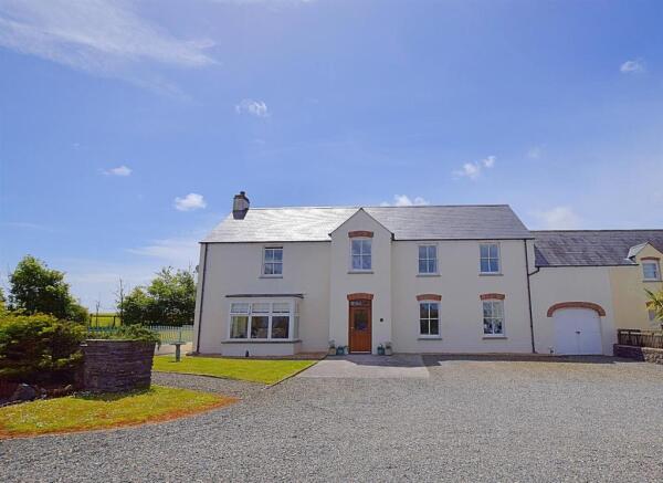 FRONT OF PROPERTY.jpg