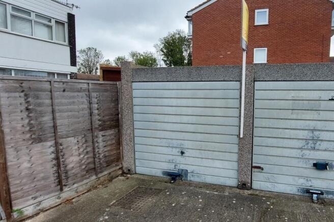 Garage 21, Upper Park Road, Belvedere, Kent, DA17 6HA