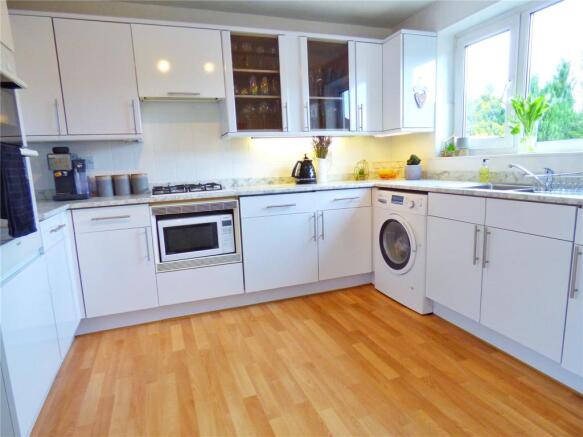 Kitchen: