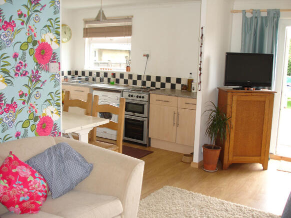 Sitting room/kitchen