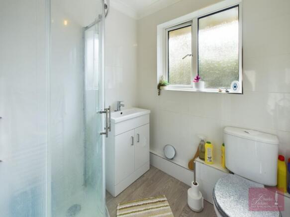 GF Shower Room