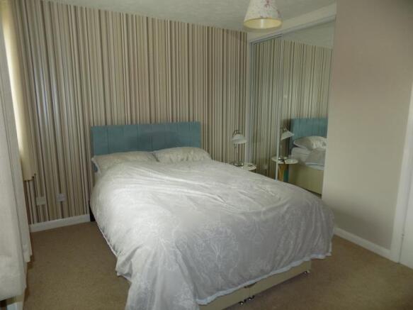 BED1.JPG