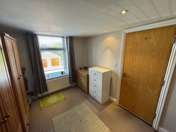 1 bed Apartment for sale Image 6