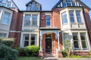 Flat 3, 23, Victoria Square, Penarth CF64 3EL