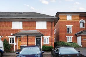4, Swynford Gardens, Hendon, London NW4 4XL