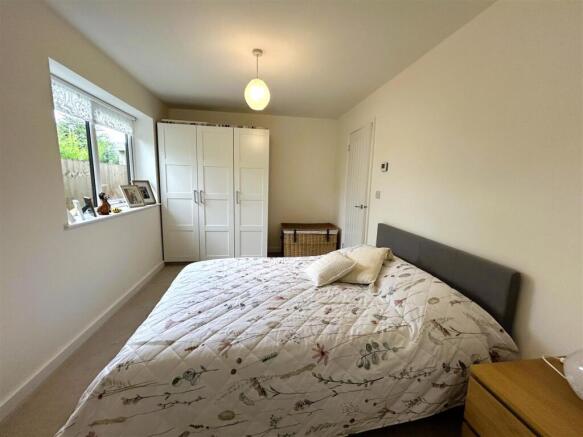 bed 2.JPG