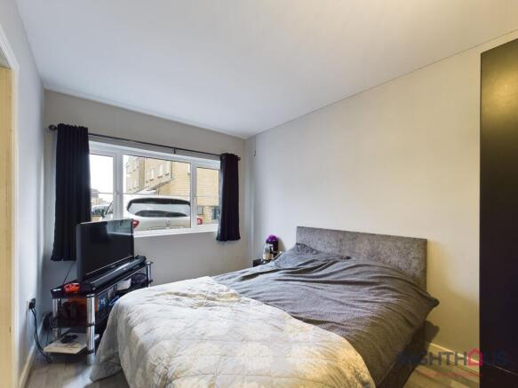 5 bed Town House for sale Image 12
