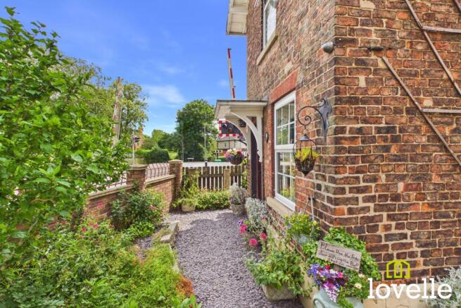 3 bed Detached for sale Image 6
