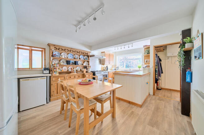 1296588-31-682e0a...