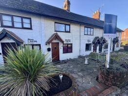 Appletree Cottage, Cores End Road, Bourne End SL8 5JD