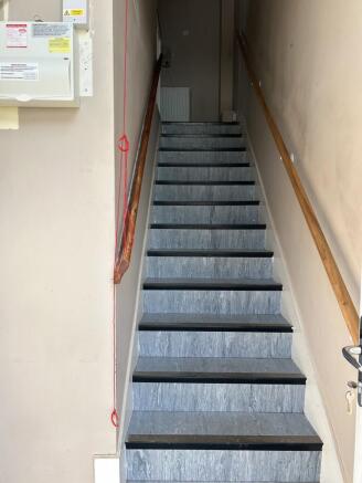 2 bed Flat to rent Image 4