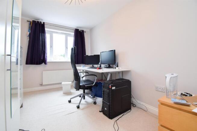 2 bed Flat to rent Image 10